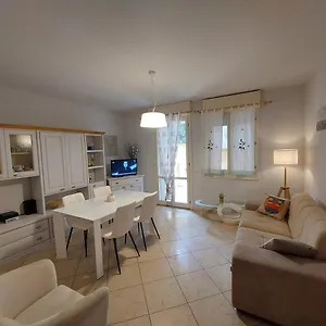 https://the-waterfront-refuge-il-rifugio-frontemare.it-tuscanyhotel.com
